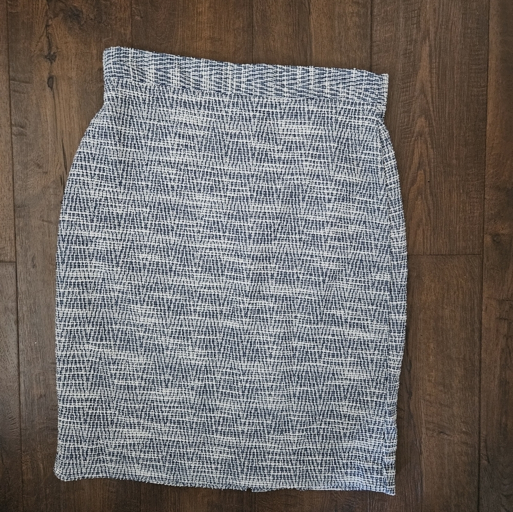 Banana Republic Blue and White Pencil Skirt